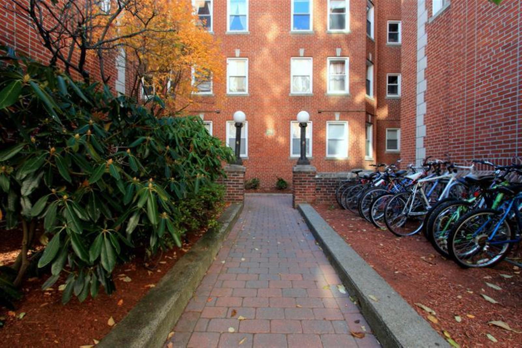 8 Craigie Cir, Harvard Square