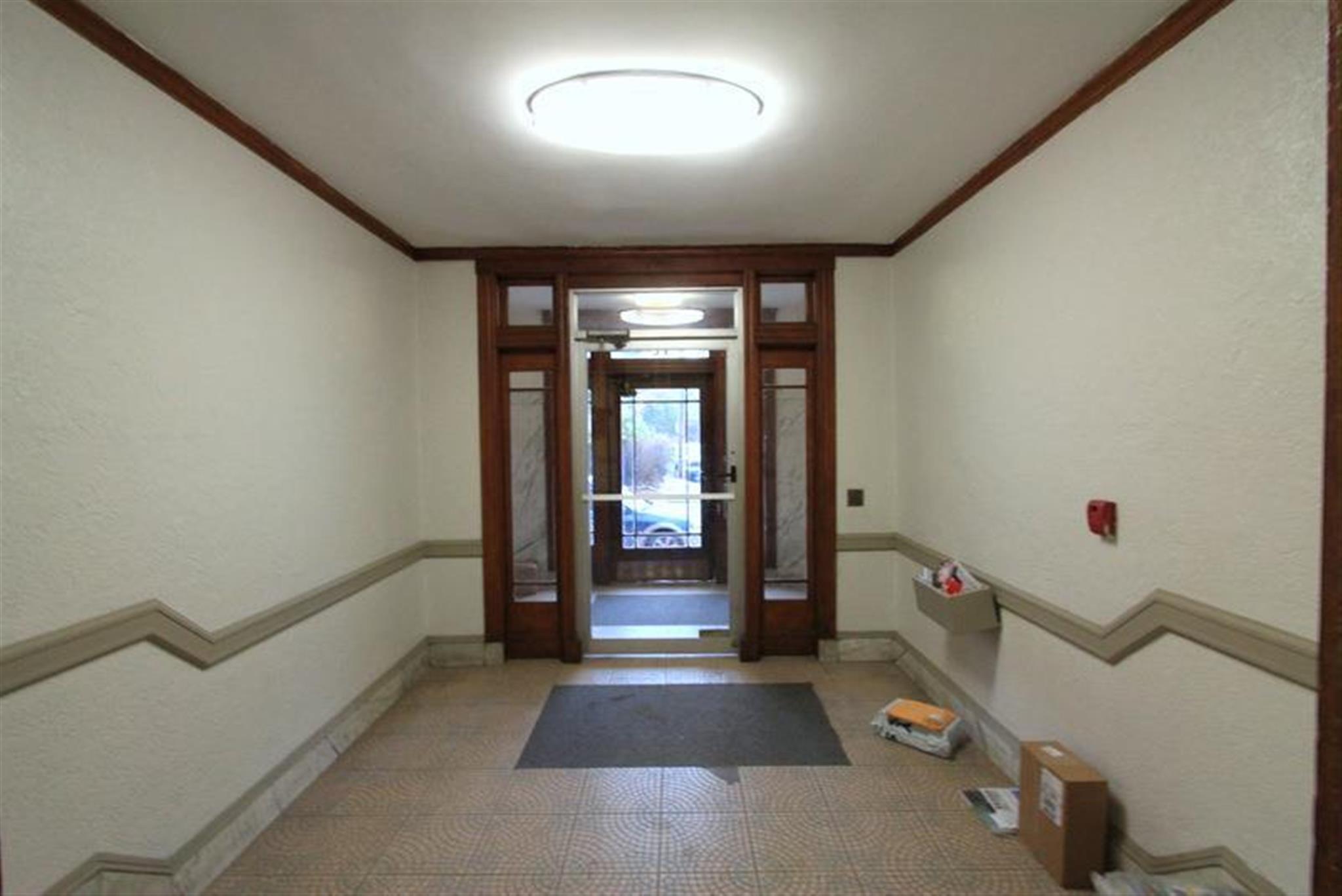 15 Linnaean St, Porter Square