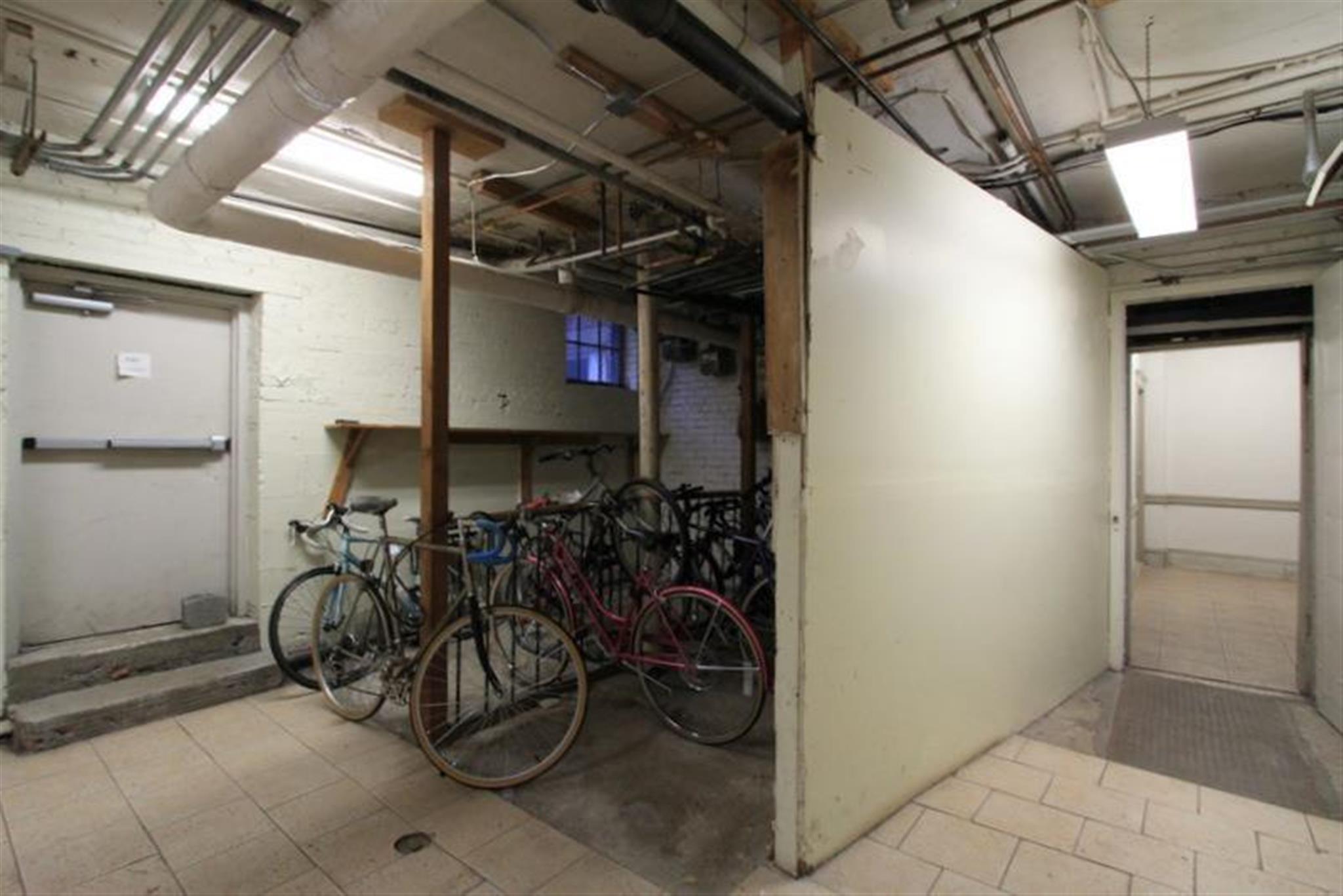 15 Linnaean St, Porter Square