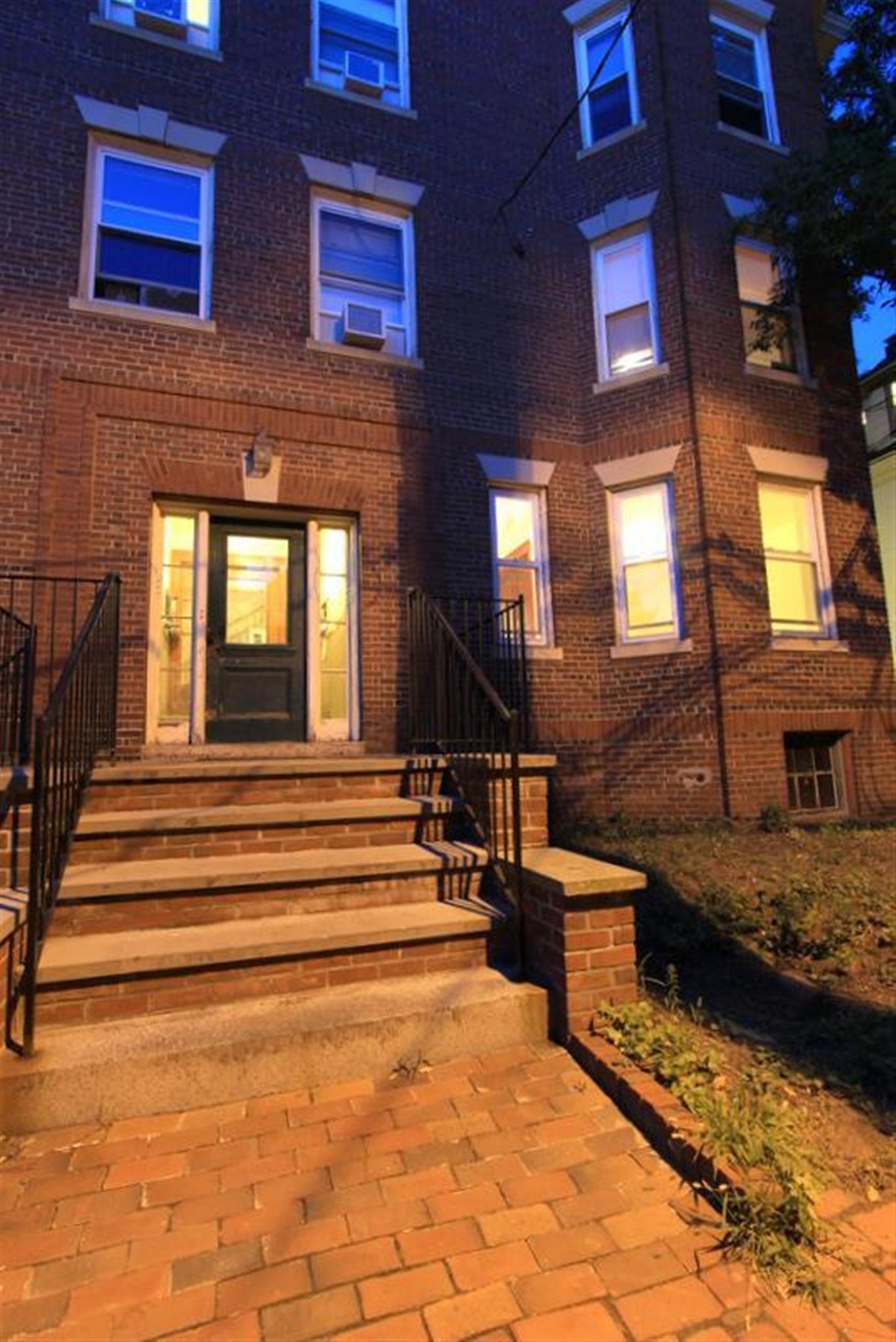 9 Fairfield St, Porter Square