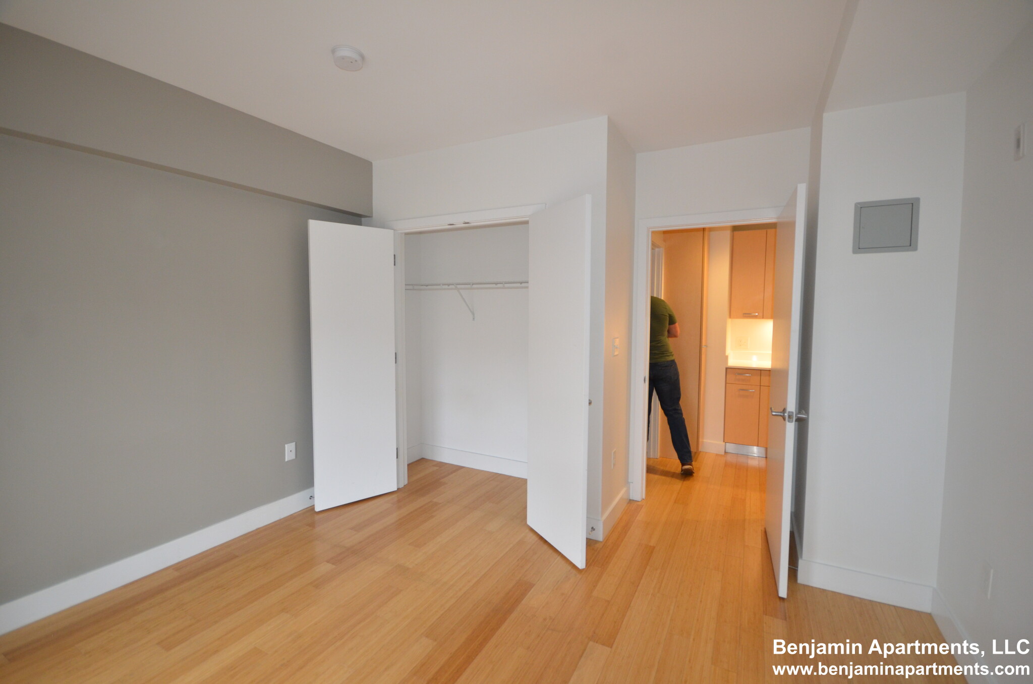 1085 Boylston St, Fenway