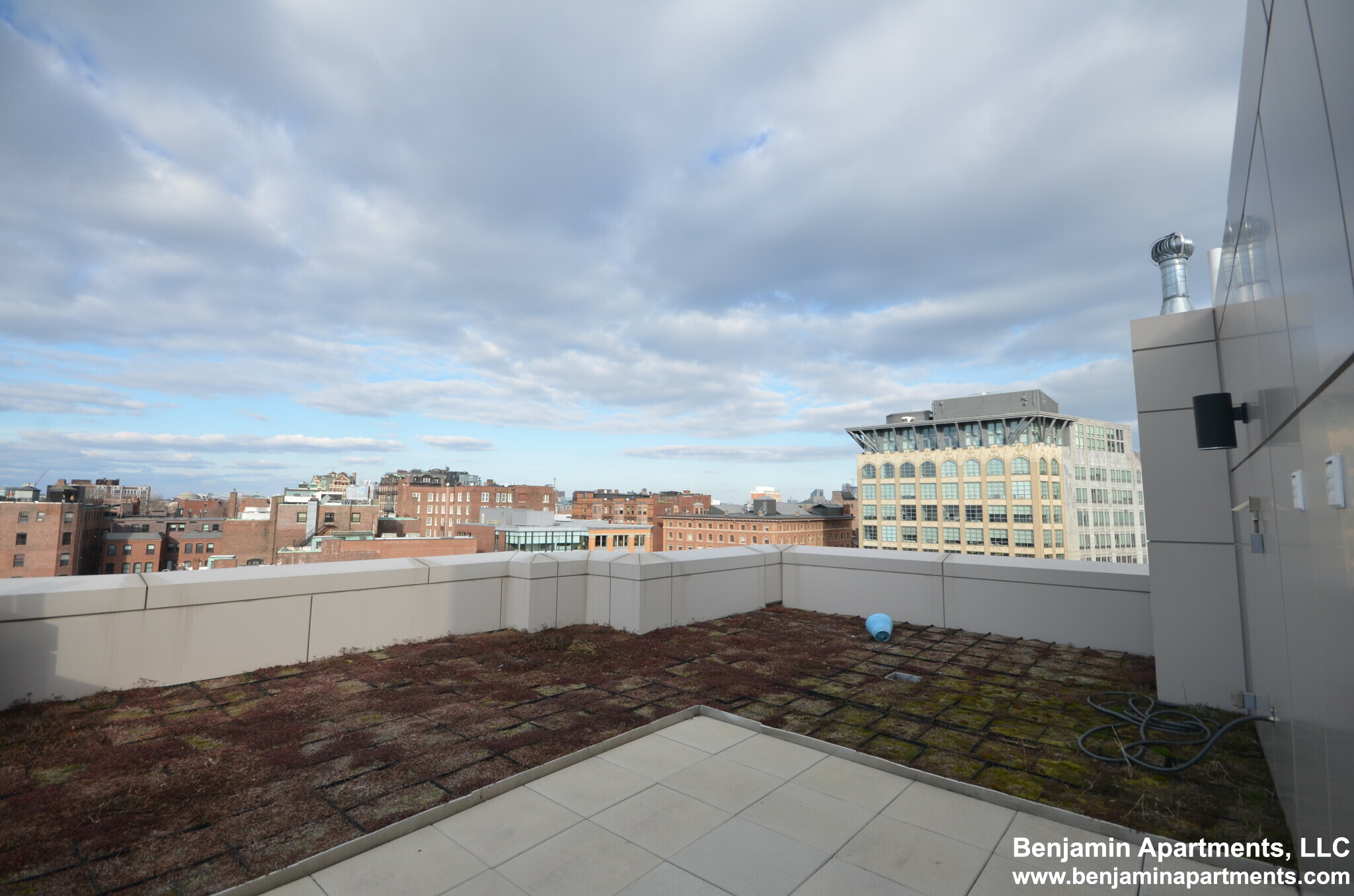 1085 Boylston St, Fenway