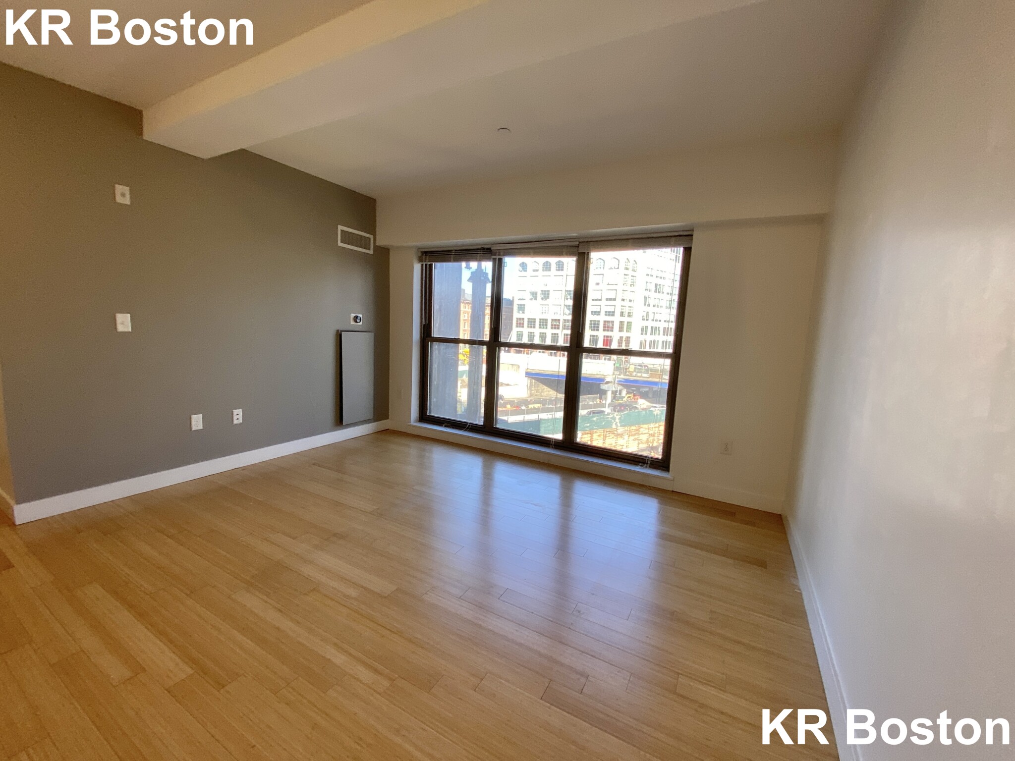 1085 Boylston St, Fenway