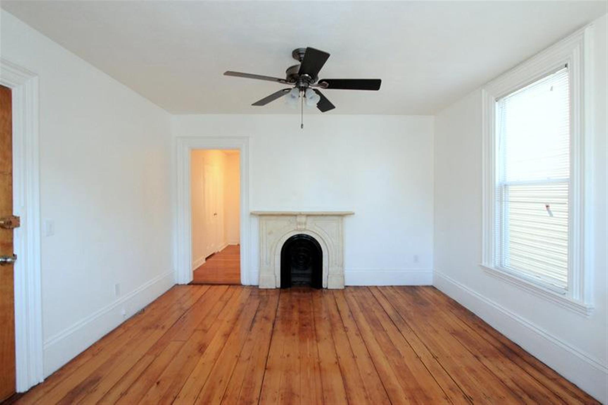 16 Cutter Ave, East Somerville