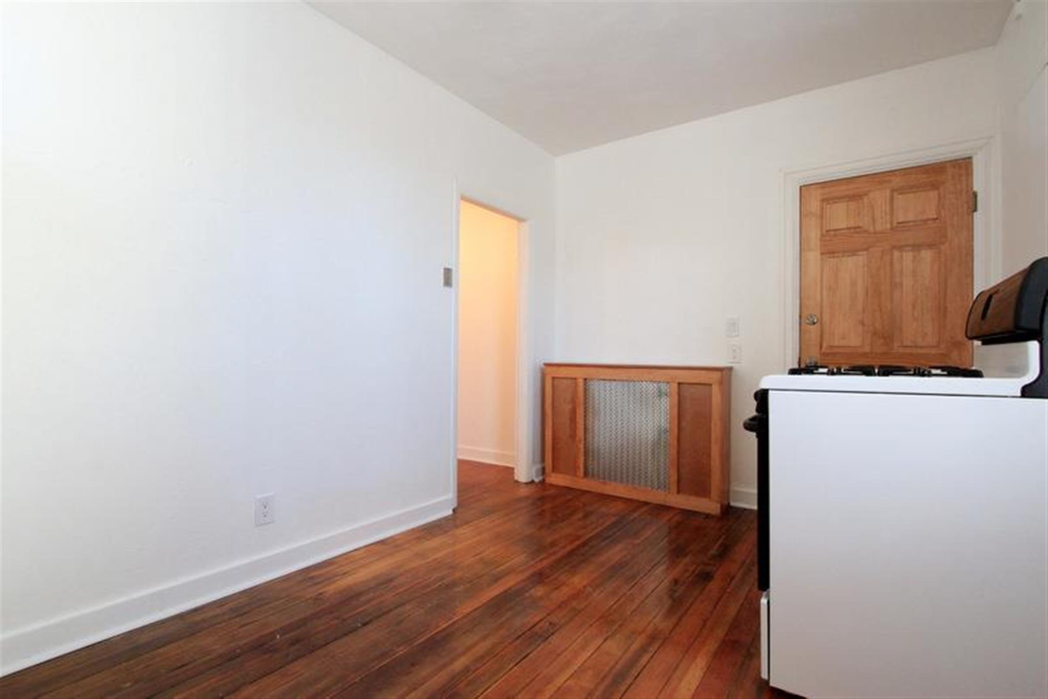 16 Cutter Ave, East Somerville