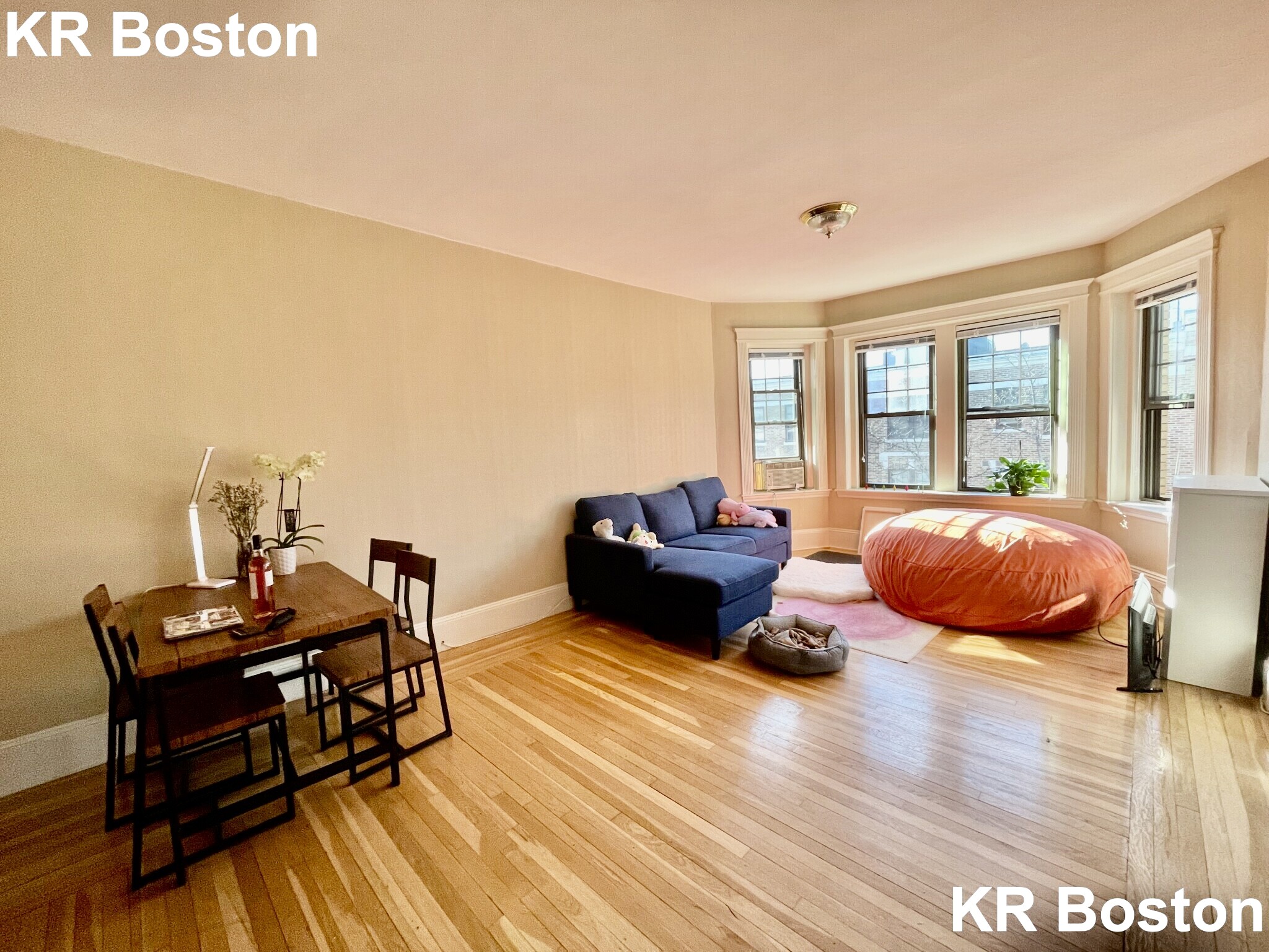 98 Saint Paul St, Coolidge Corner