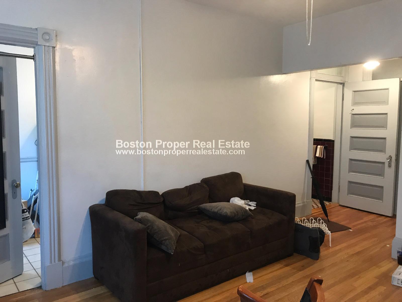 1091 Boylston St, Fenway