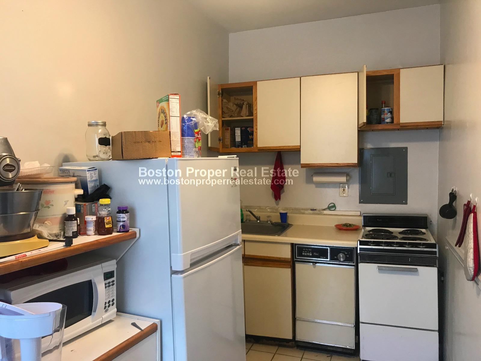 1091 Boylston St, Fenway