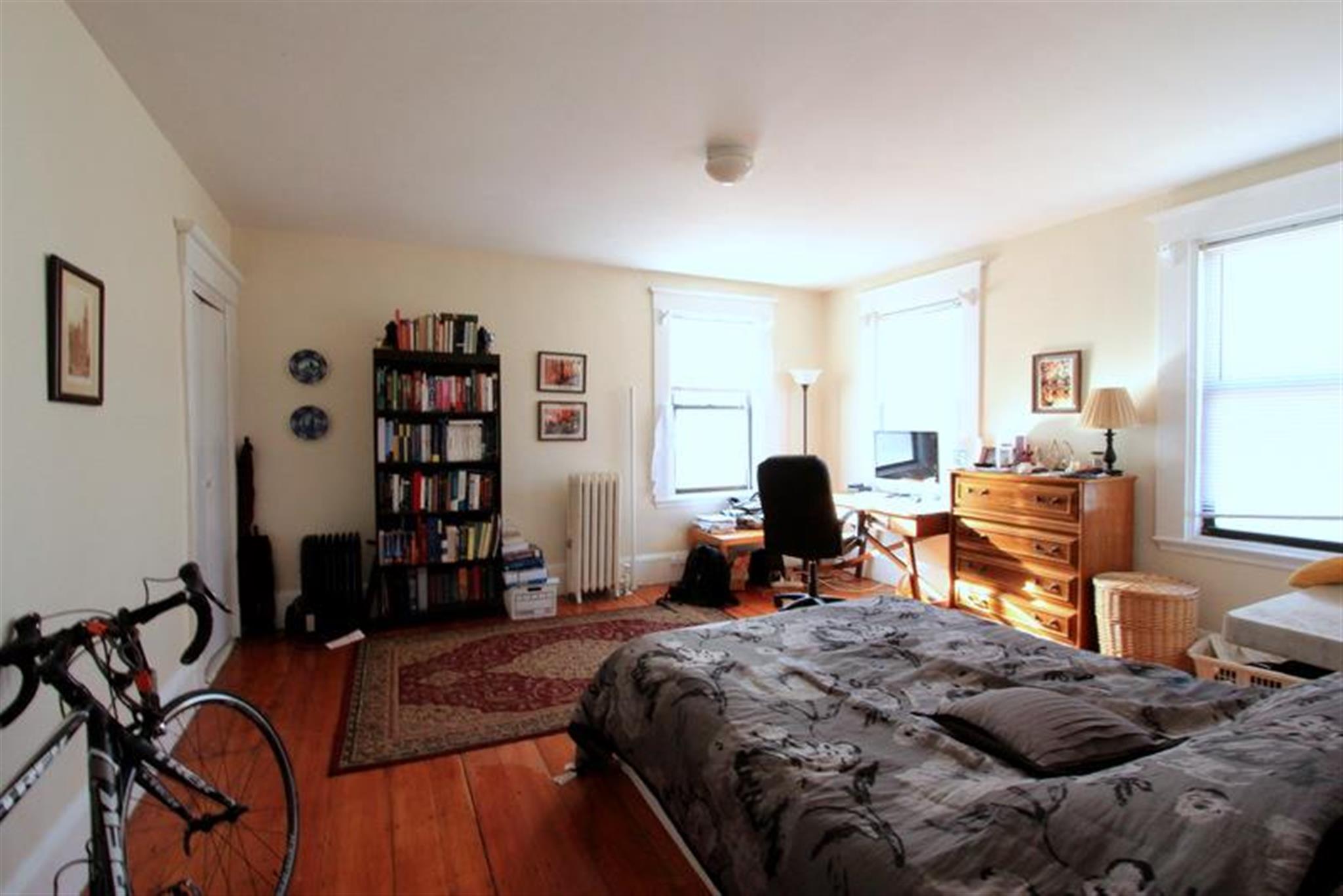 566 Putnam Ave, Cambridgeport