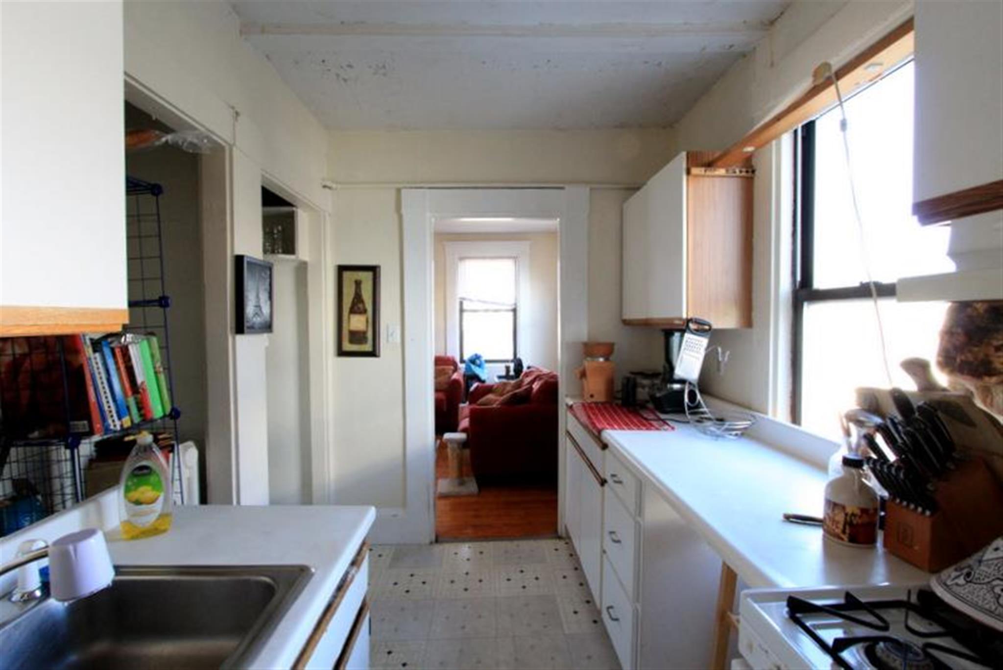 566 Putnam Ave, Cambridgeport