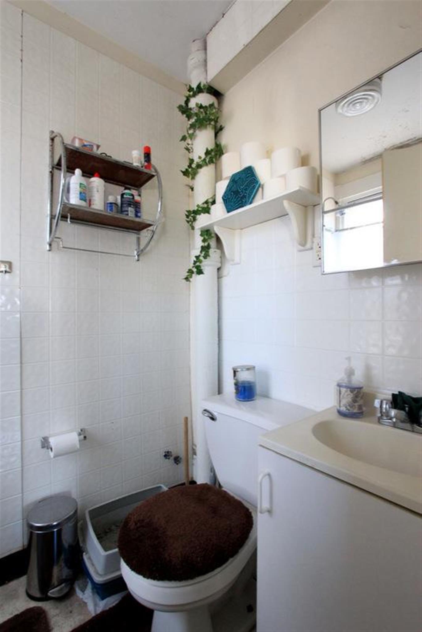 566 Putnam Ave, Cambridgeport