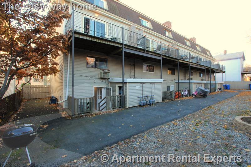 23 Suffolk St, Central Square