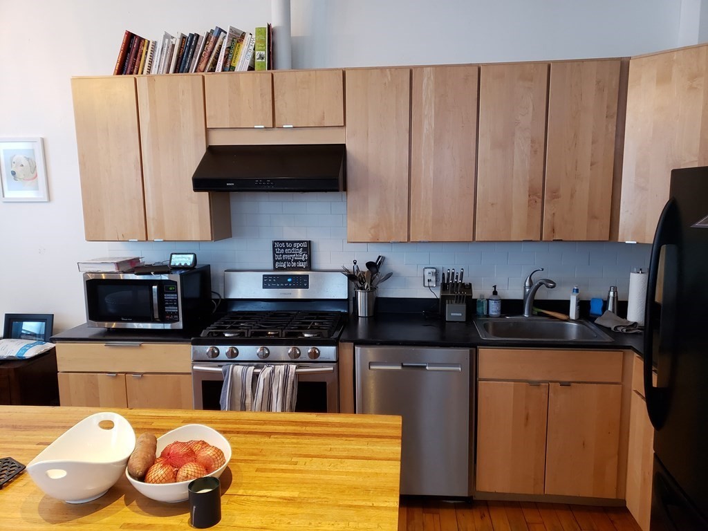 10 Williams St, Roxbury