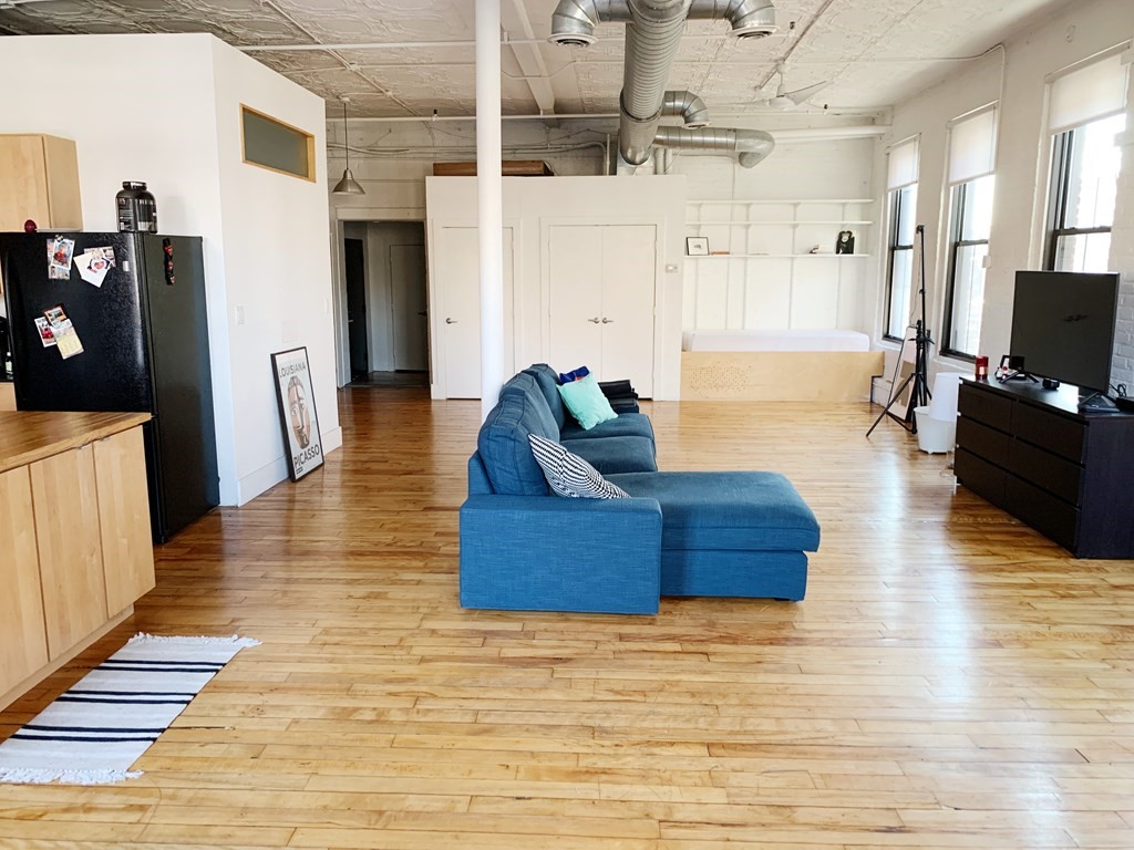 10 Williams St, Roxbury