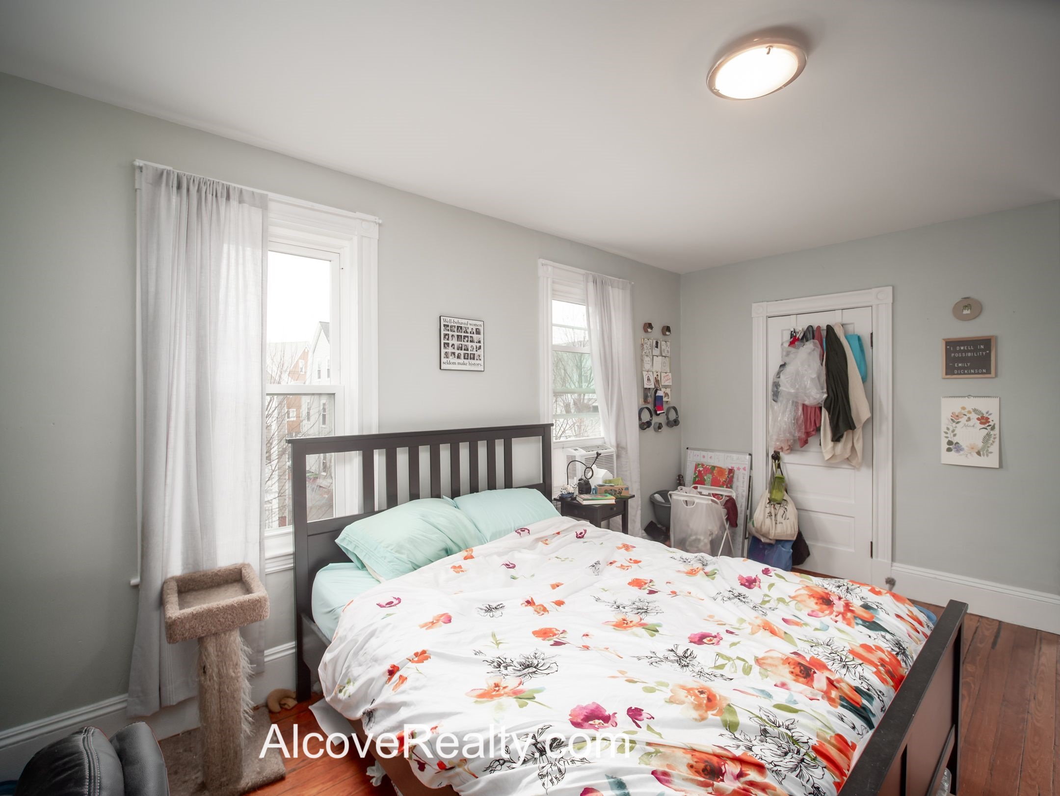 81 Bristol Rd, Medford