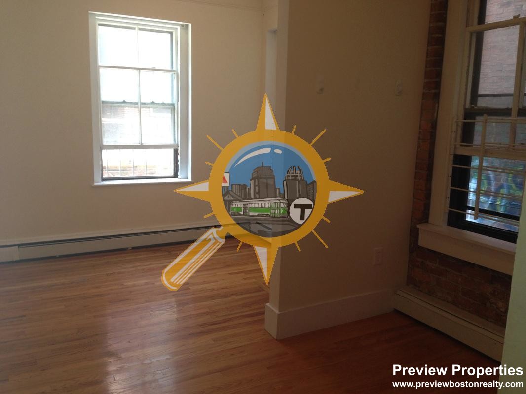 11 Aberdeen St, Fenway