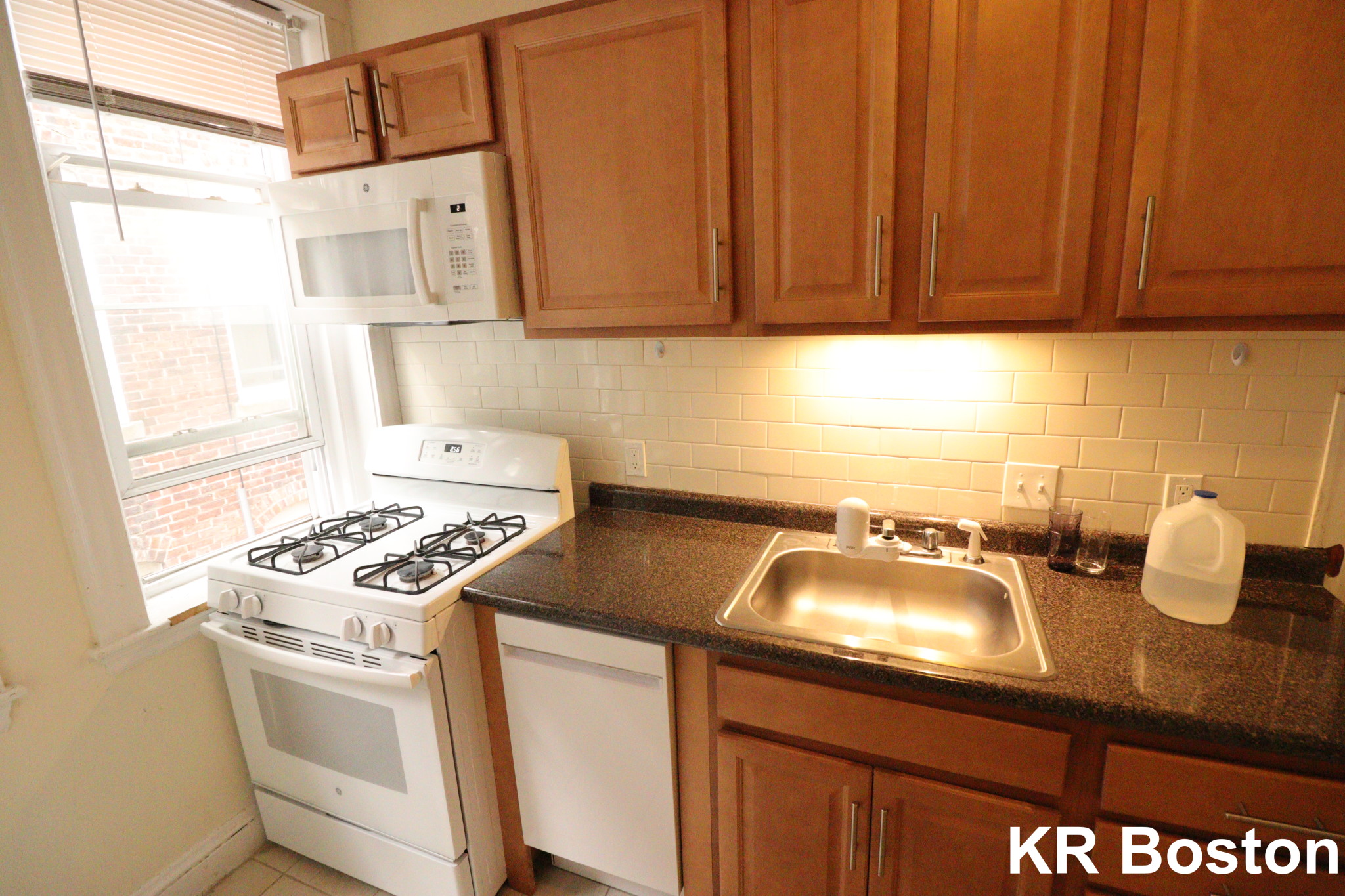 11 Barrows St, Allston