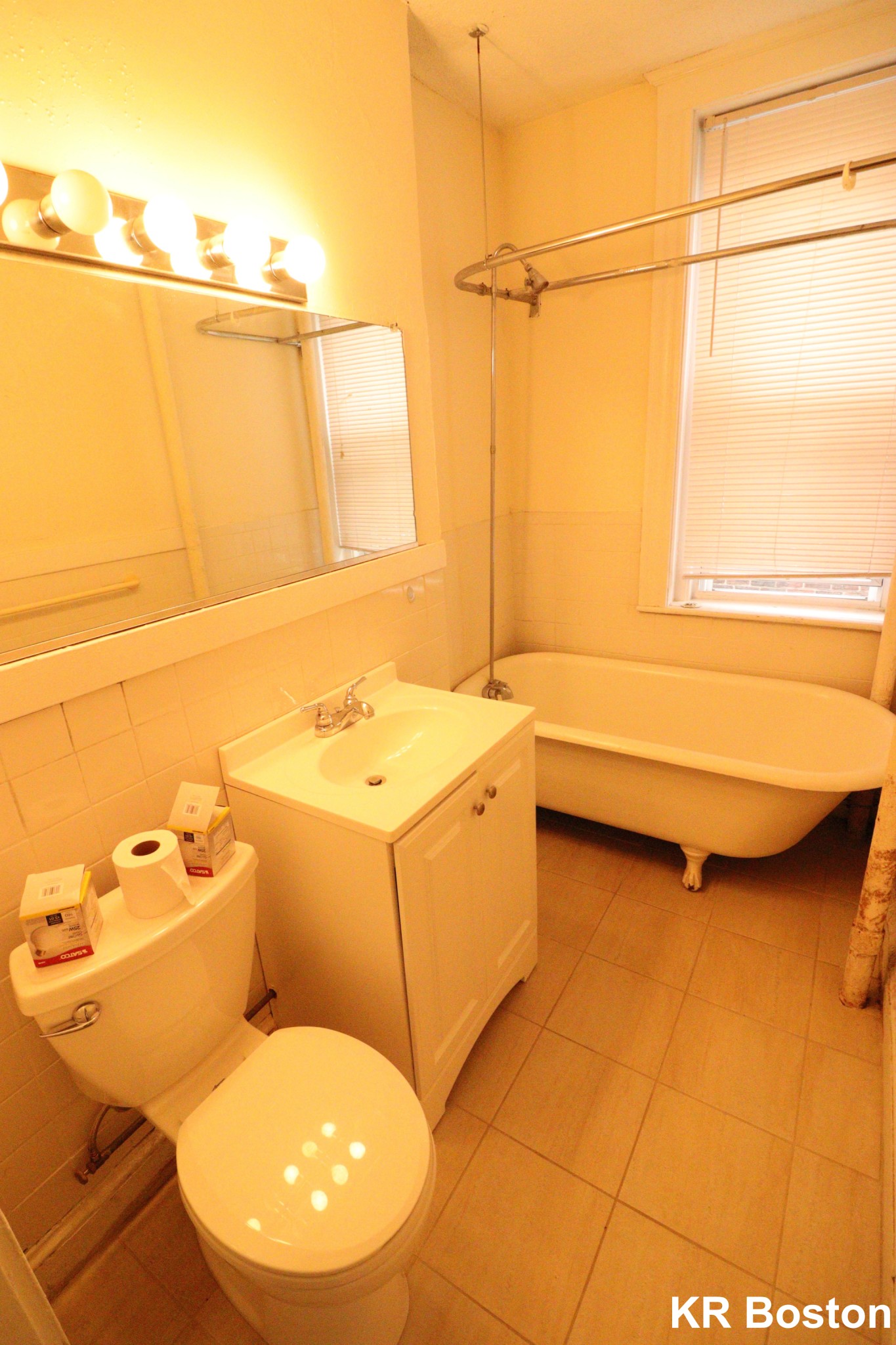 11 Barrows St, Allston