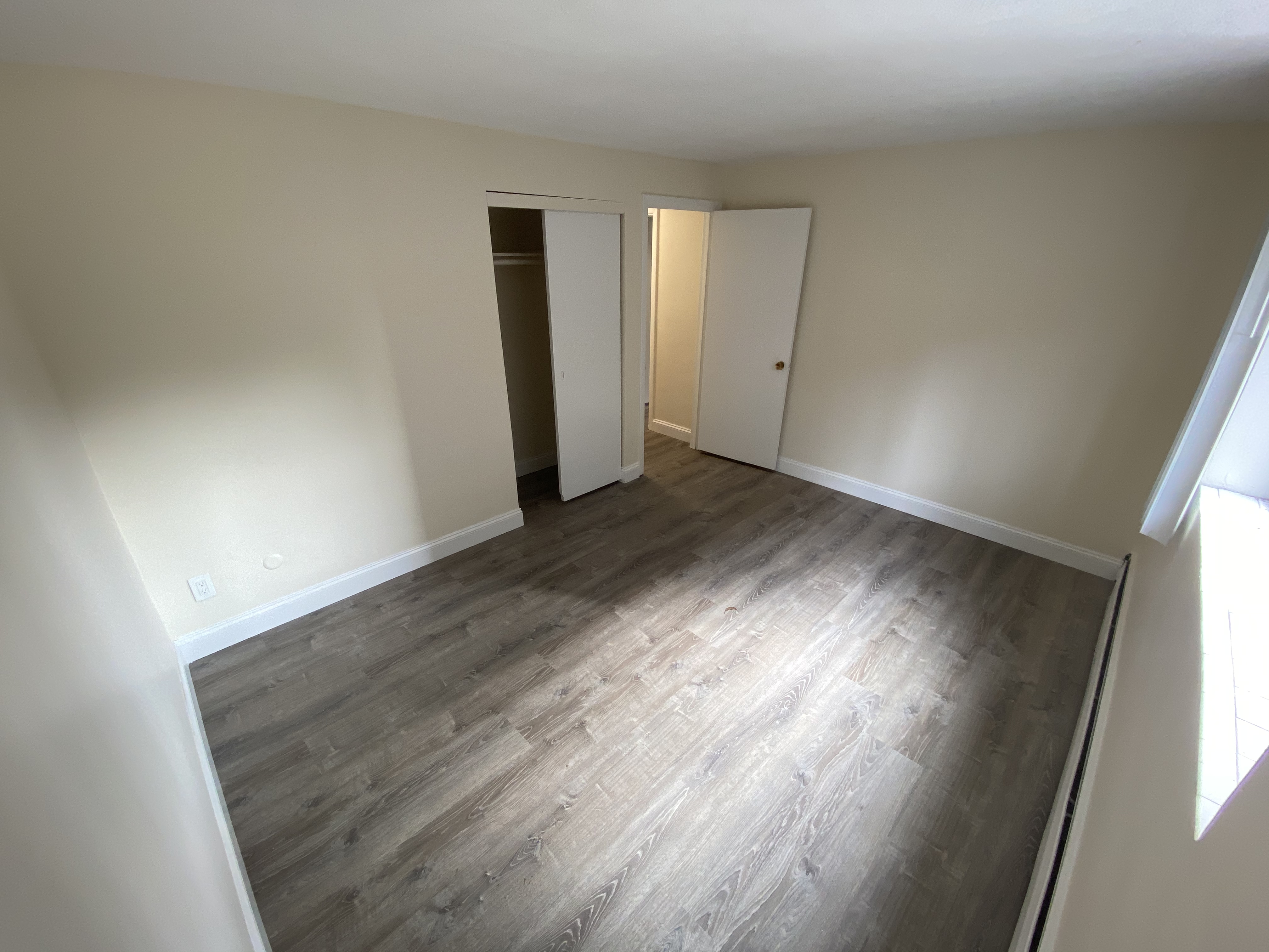 24 Whites Ave, Watertown