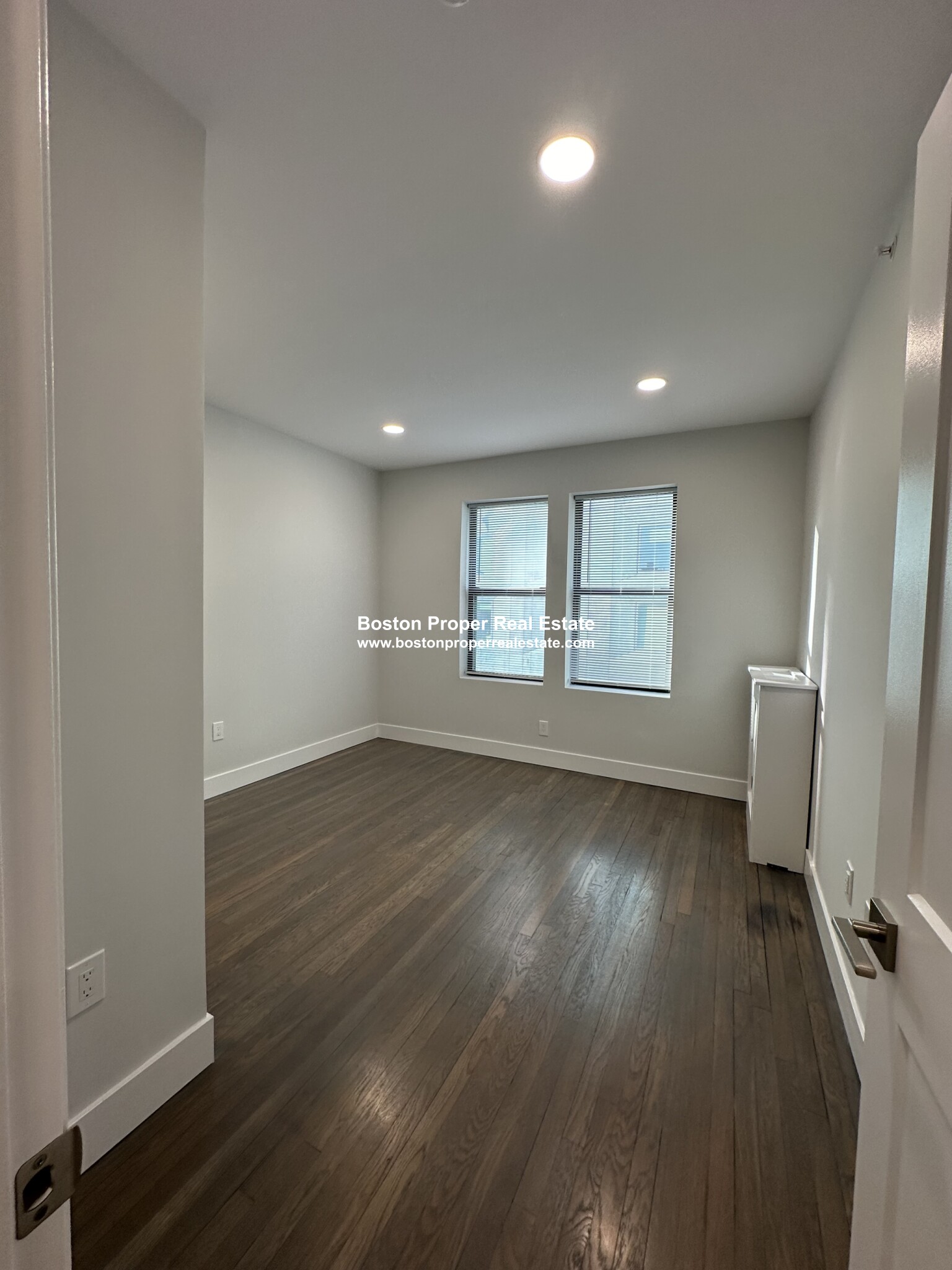 11 Peterborough St, Fenway