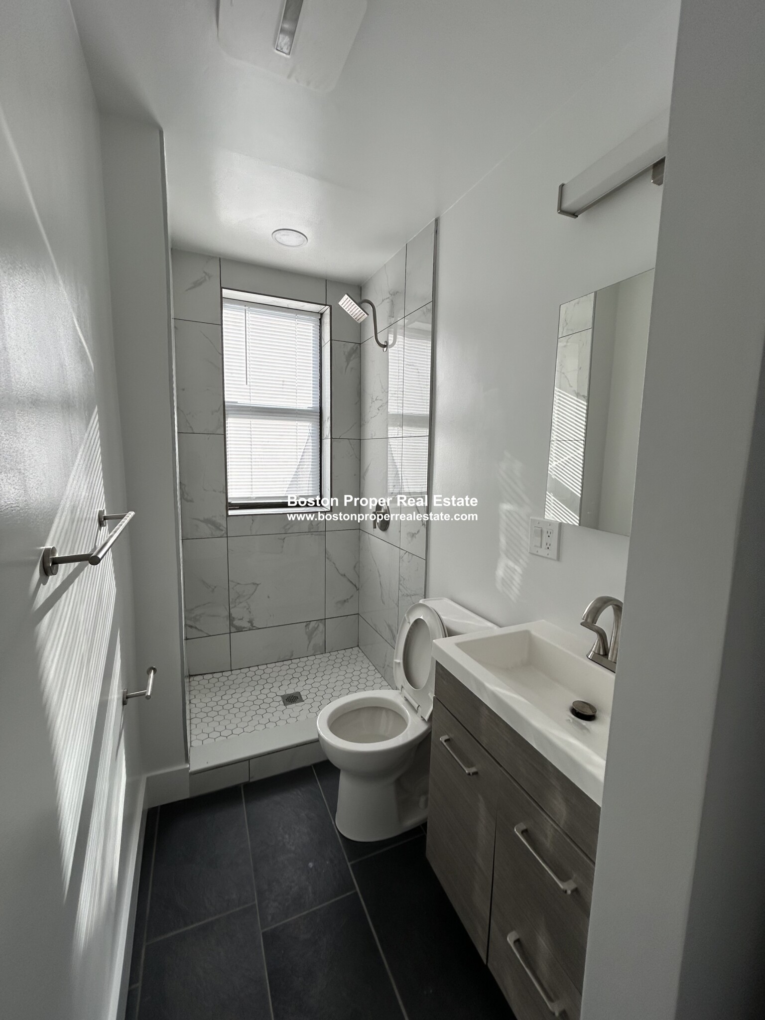 11 Peterborough St, Fenway