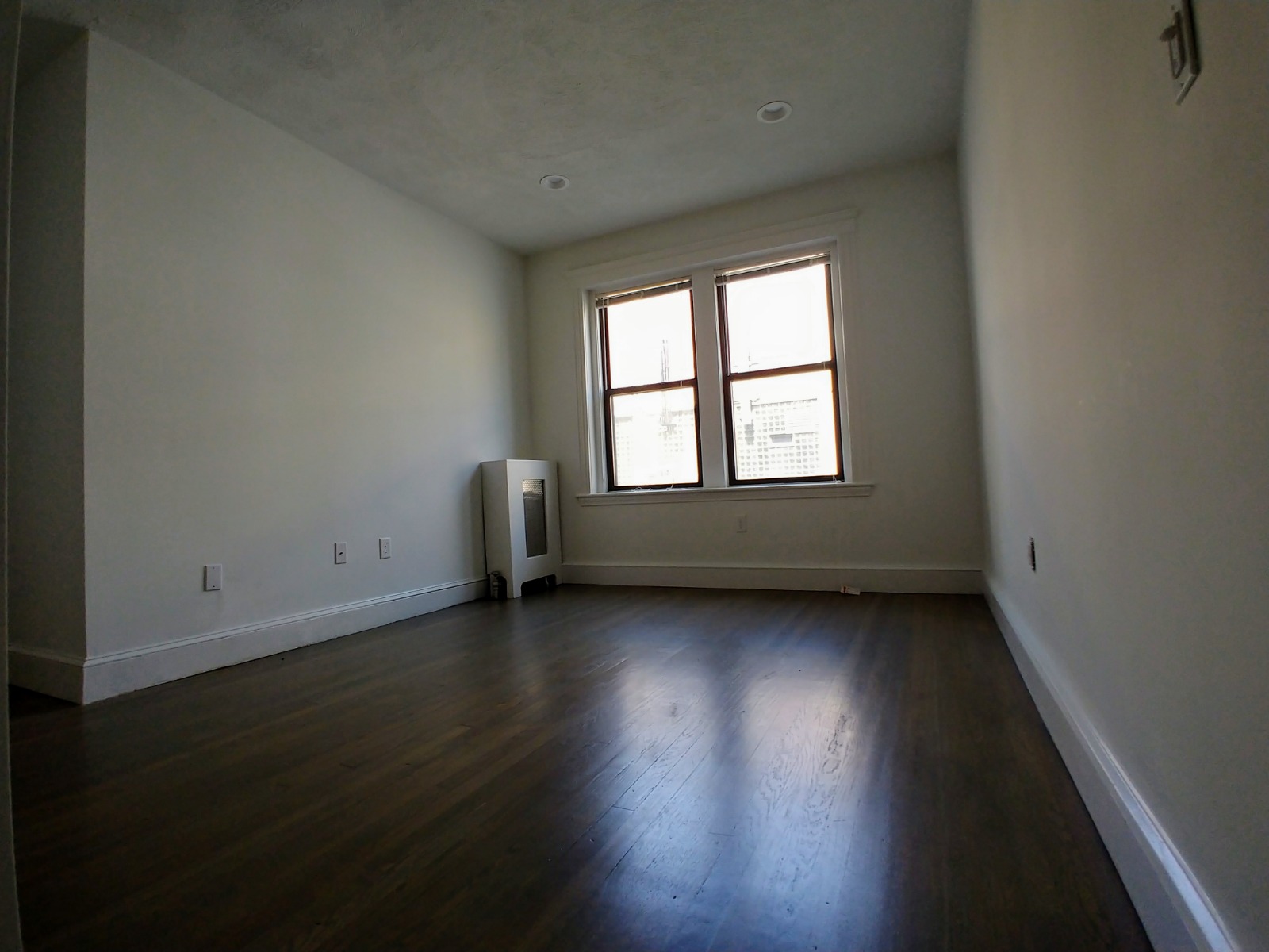 16 Peterborough St, Fenway