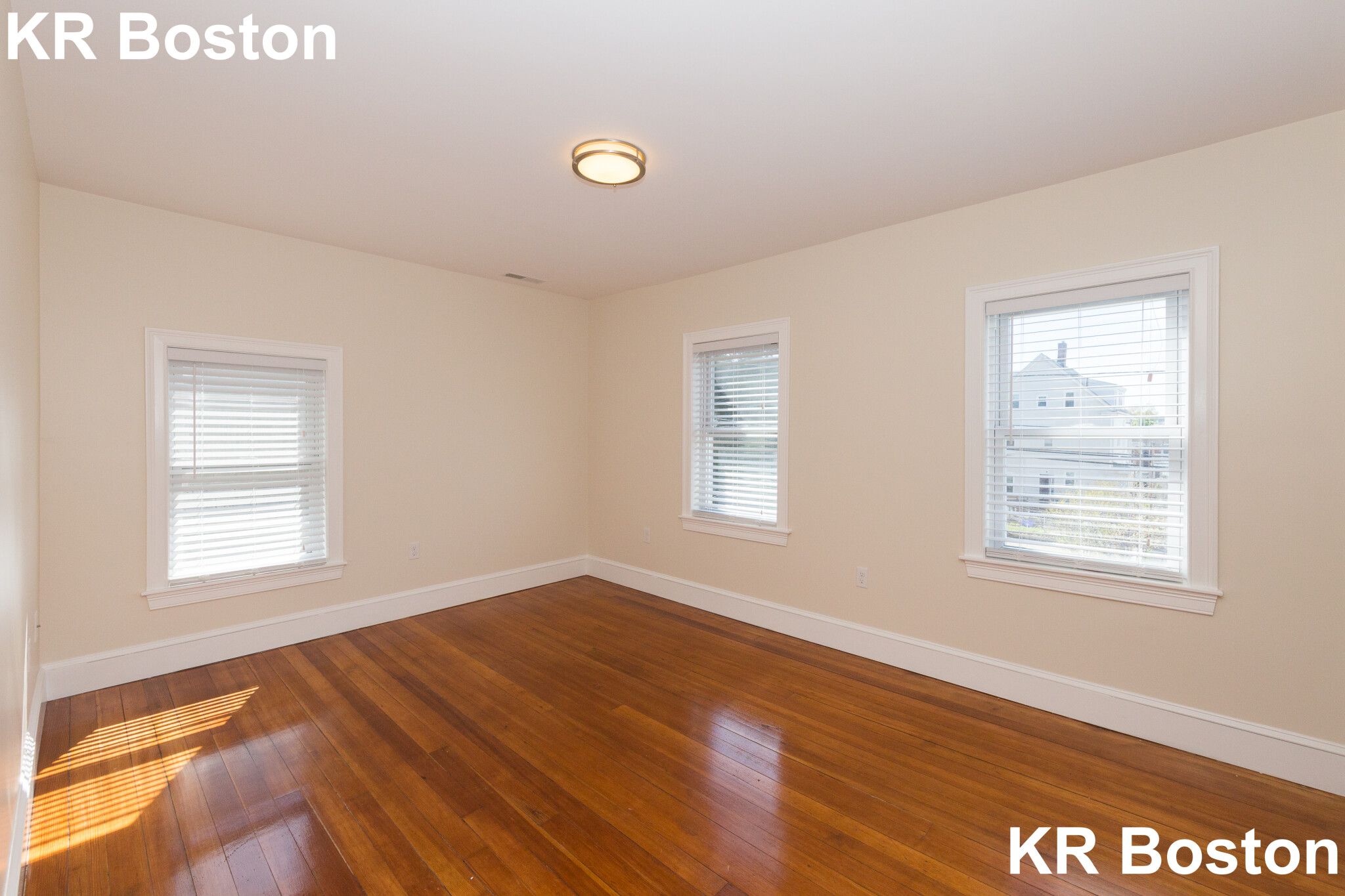 11 Rock Valley Ave, Everett