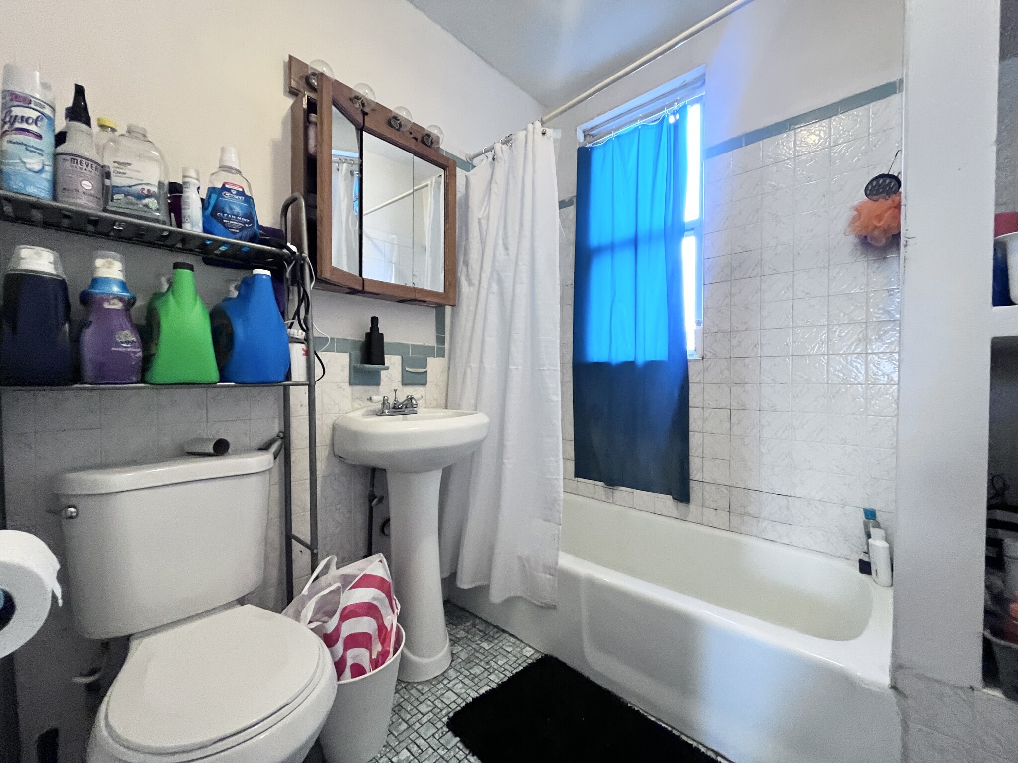 11 Scottfields Rd, Allston