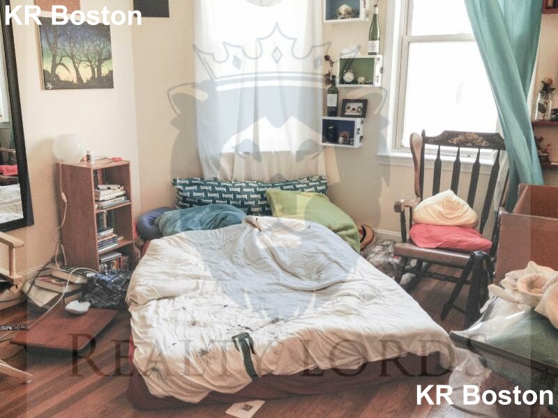 11 Scottfield Rd, Allston