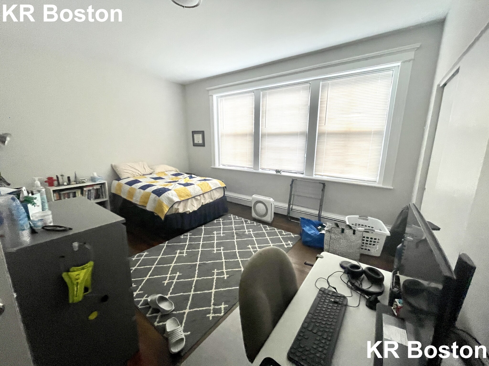 11 Stearns Rd, Longwood