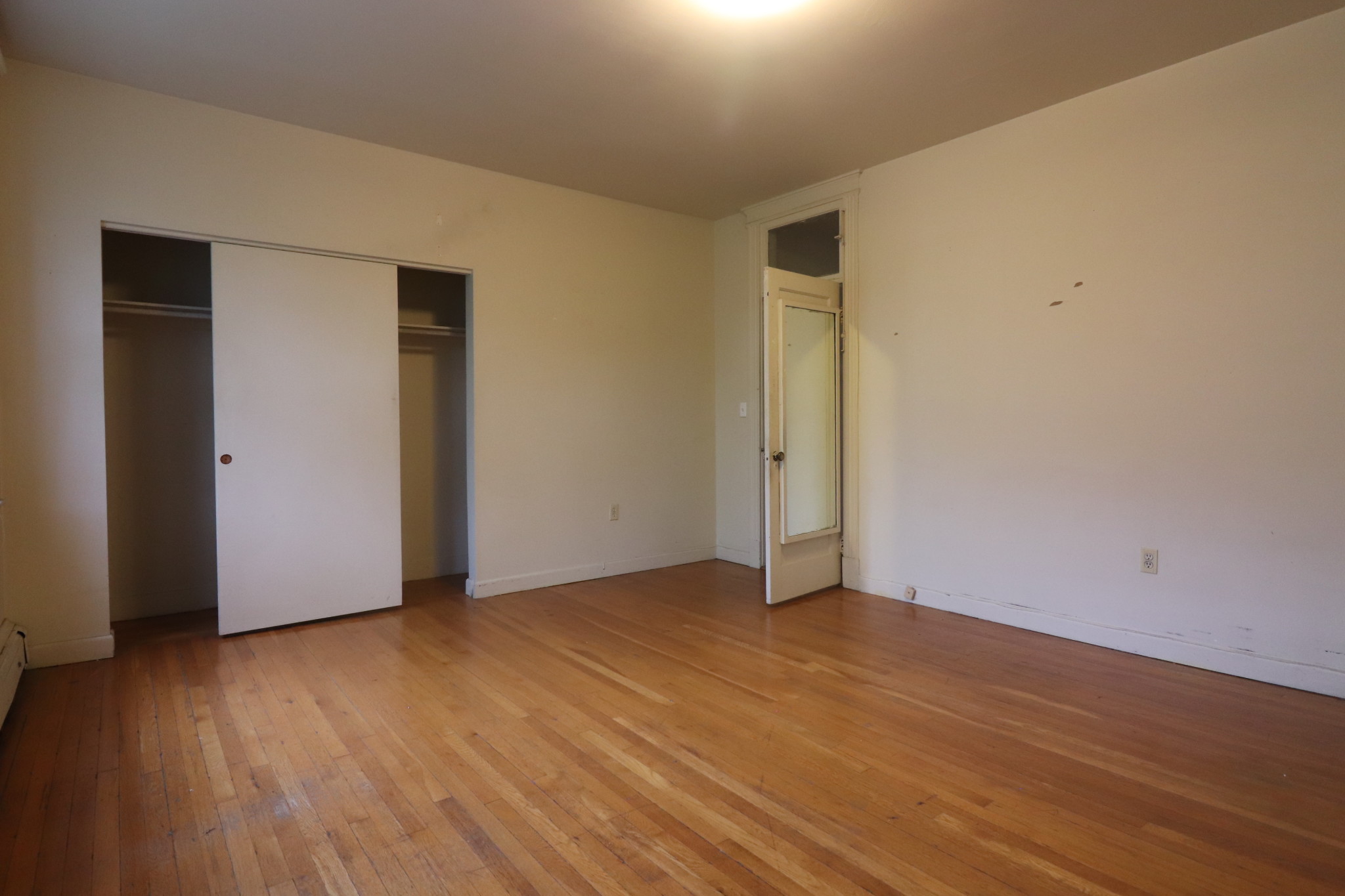 11 Stearns Rd, Longwood