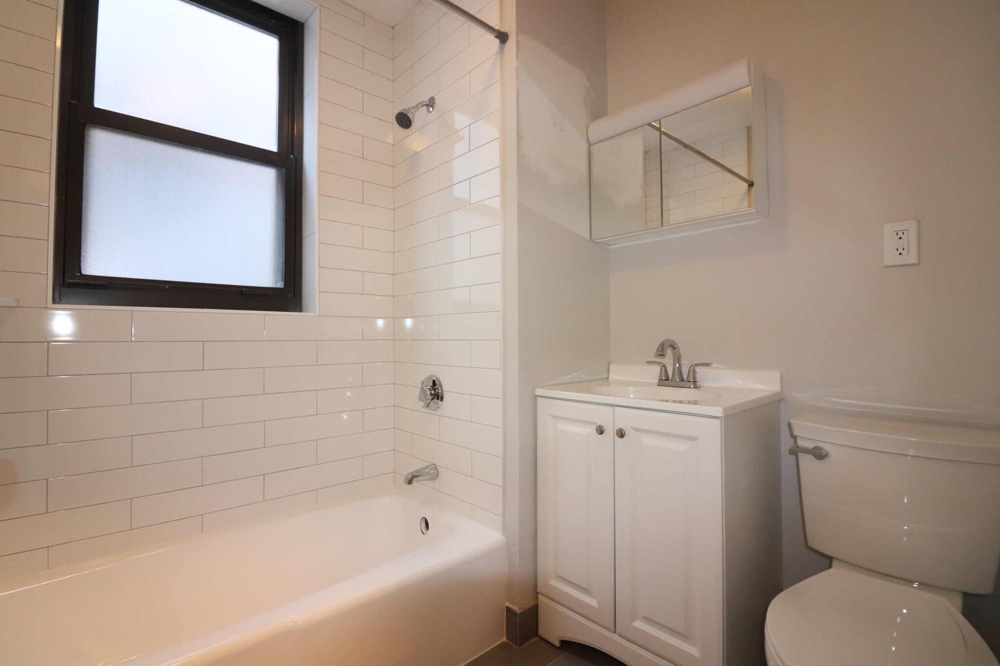 11 Stearns Rd, Coolidge Corner