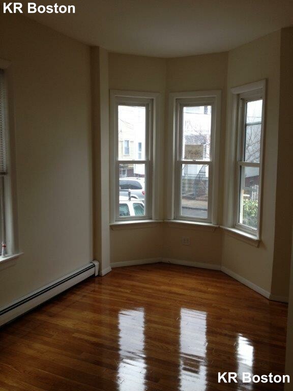 11 Stickney Ave, East Somerville