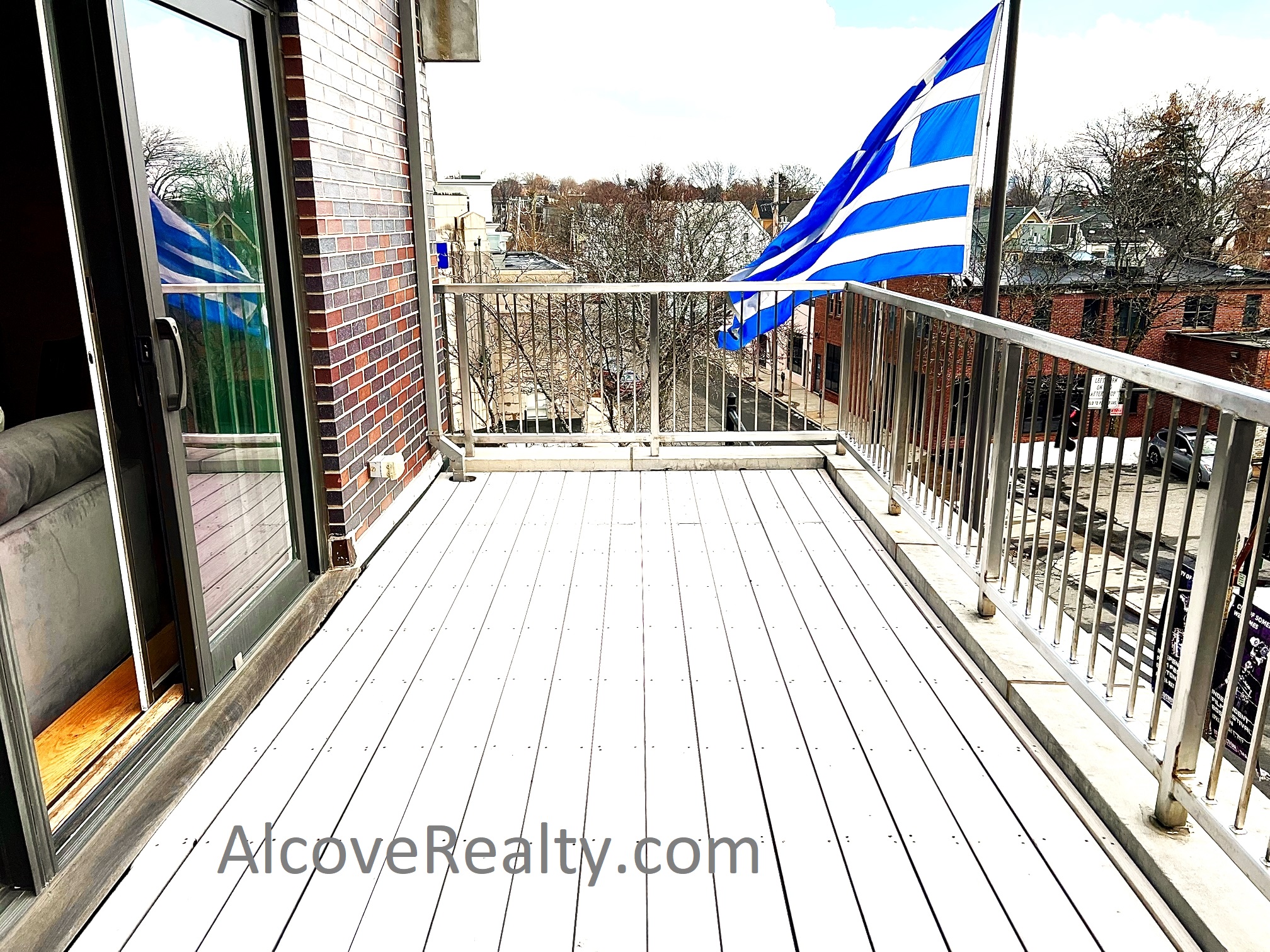 377 Summer St, Davis Square