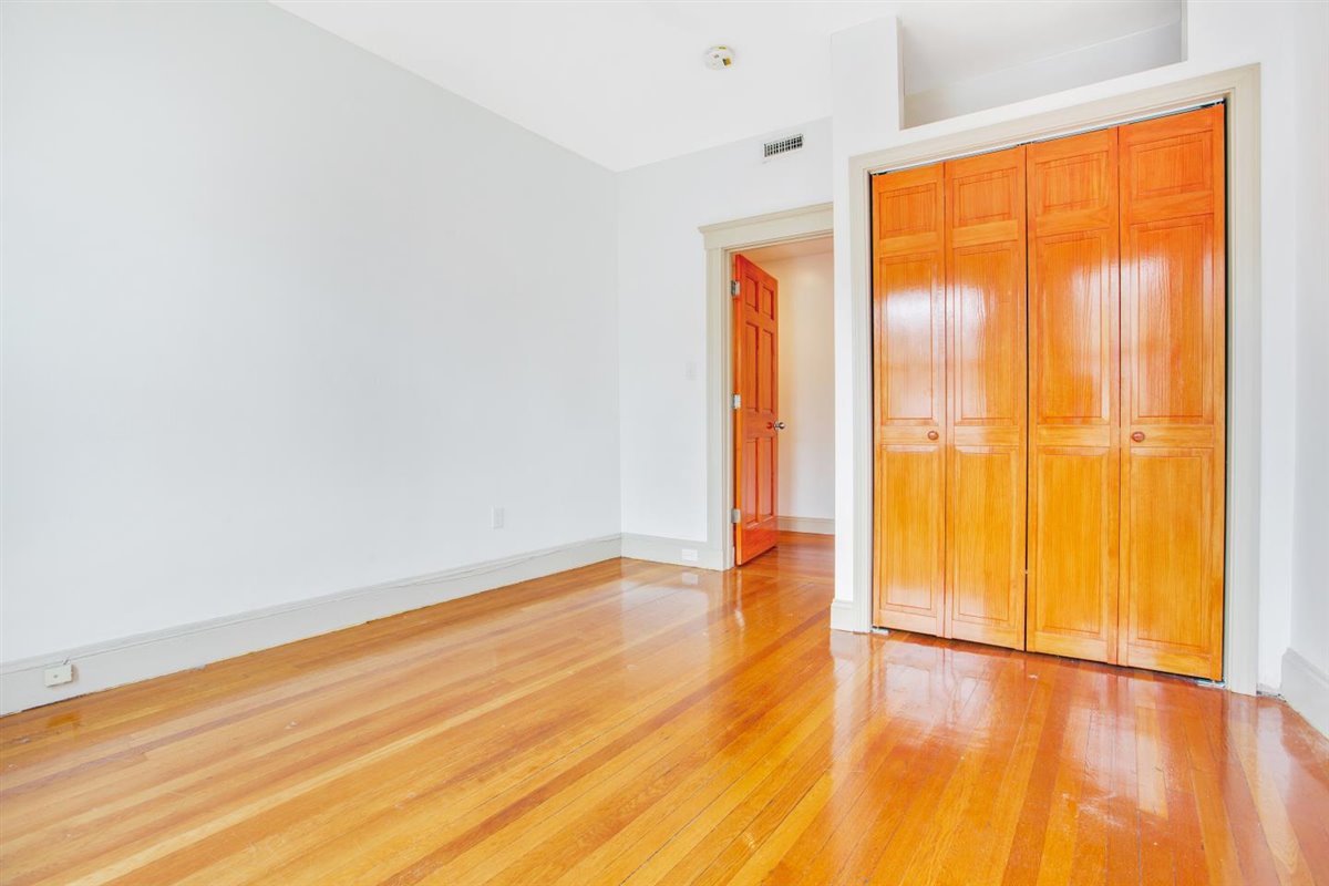 134 Sutherland Rd, Brighton