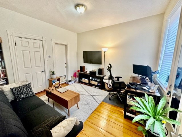 37 Tileston, North End