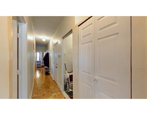 17 Chilcott Pl, Jamaica Plain