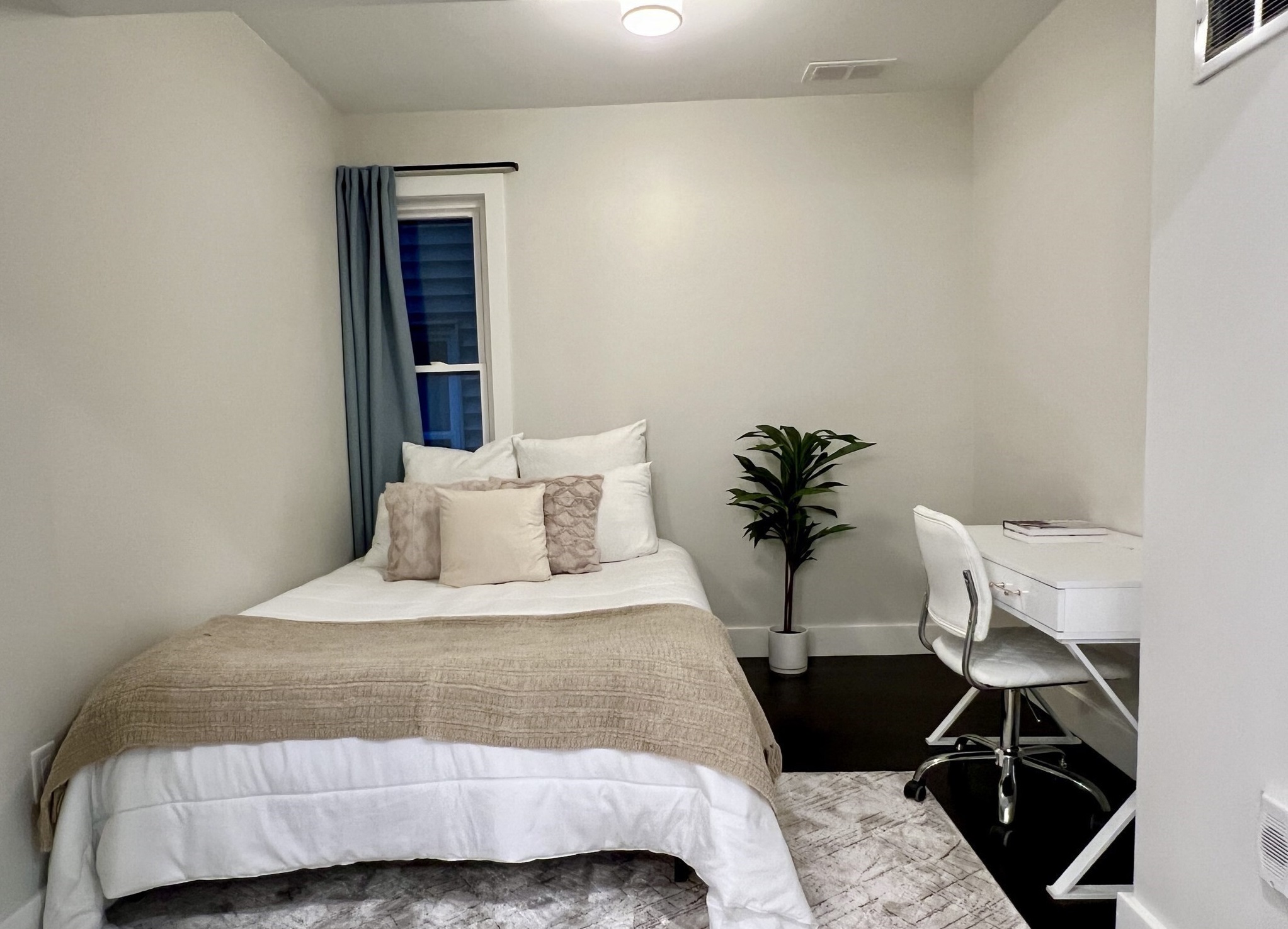 57 Hurley St, East Cambridge