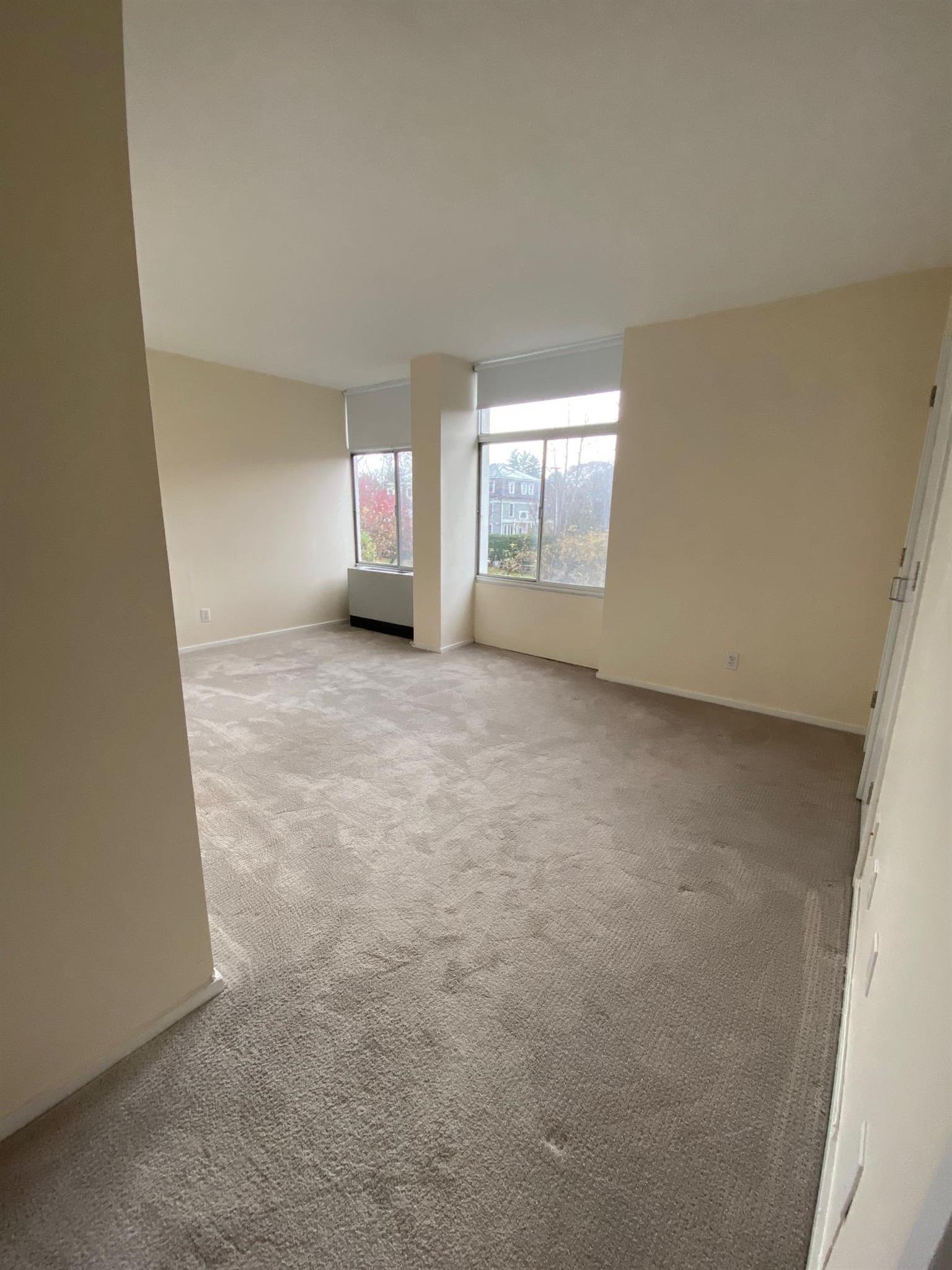 221 Mount Auburn St, Harvard Square