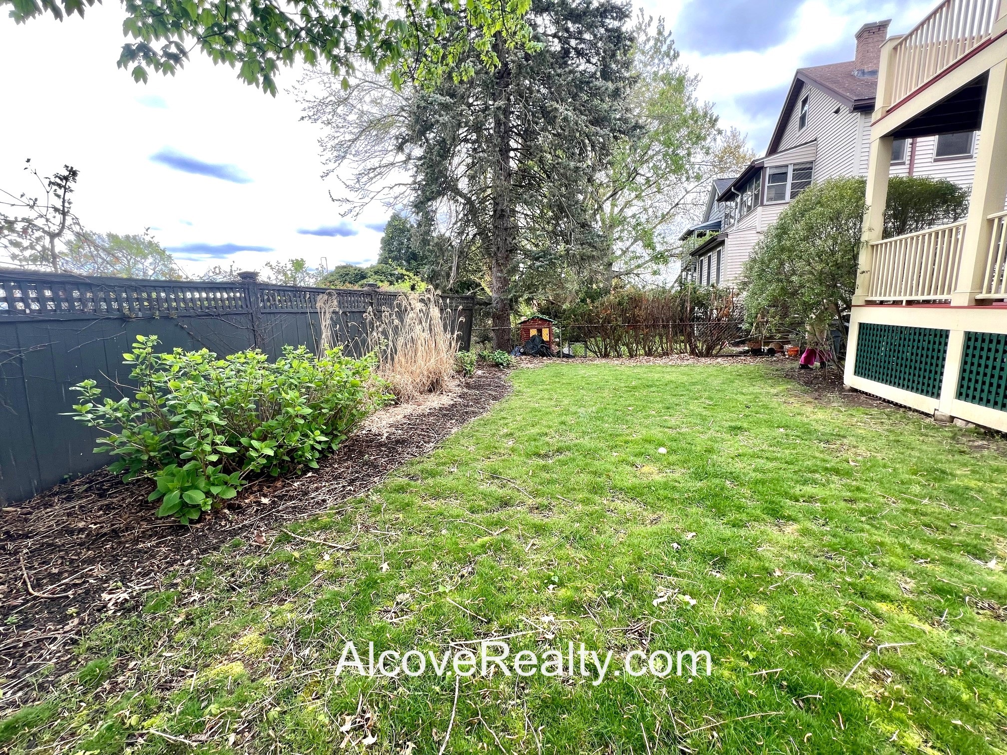 68 Endicott Ave, Teele Square