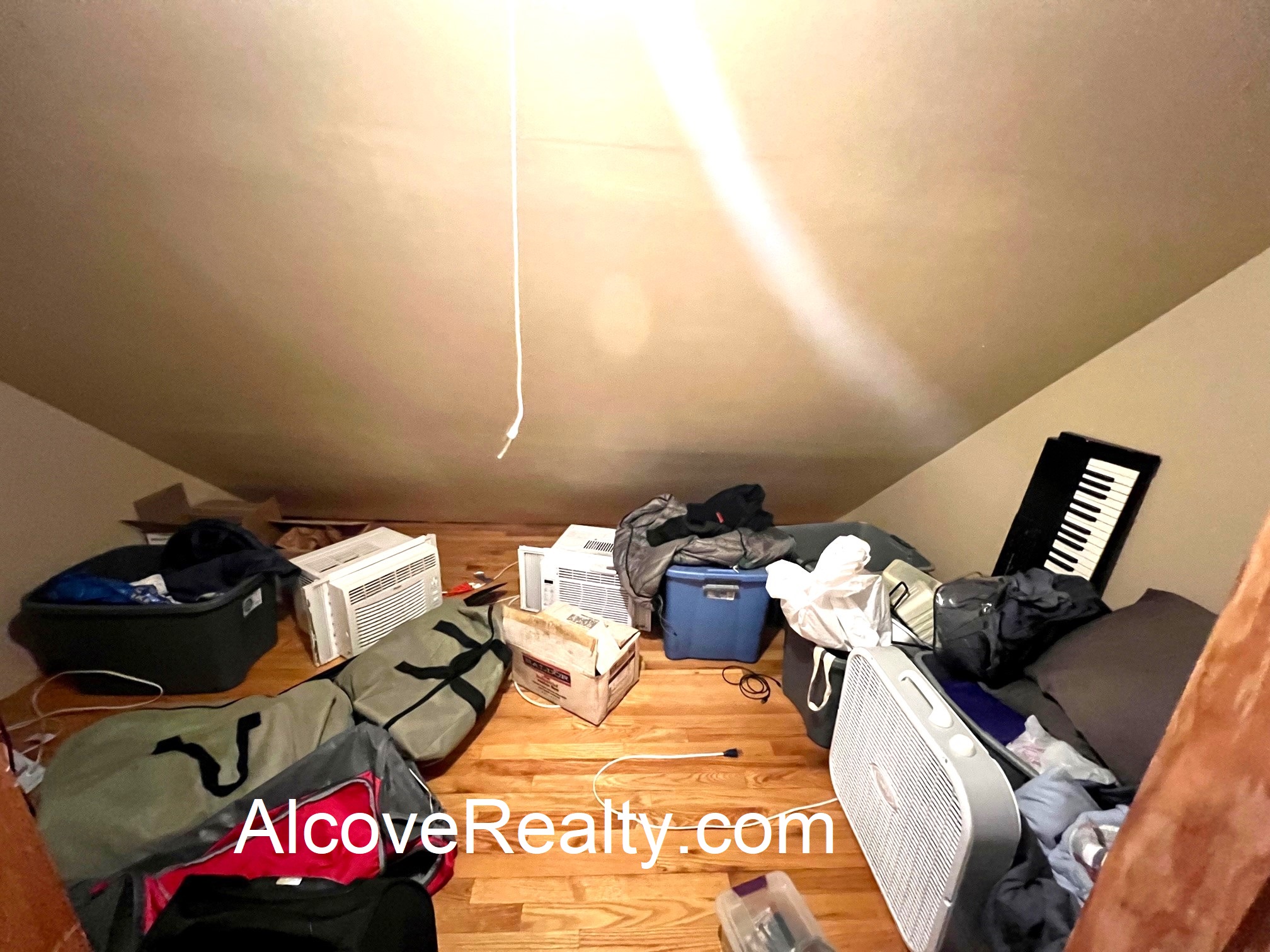 40 Alfred Rd, Arlington