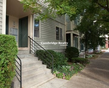 119 Pacific St, Central Square