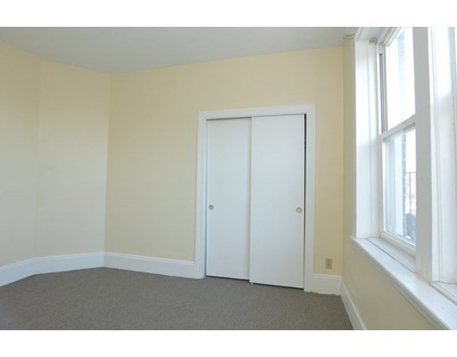 178 Brighton Ave, Allston