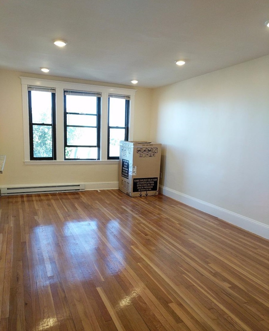 379 Broadway, Winter Hill