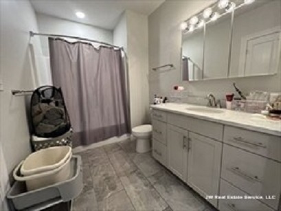 320 Middlesex Ave, Medford