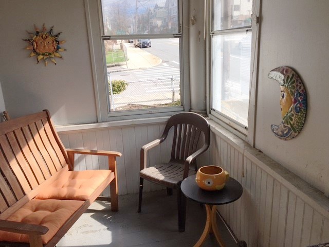 604 Main St, Medford