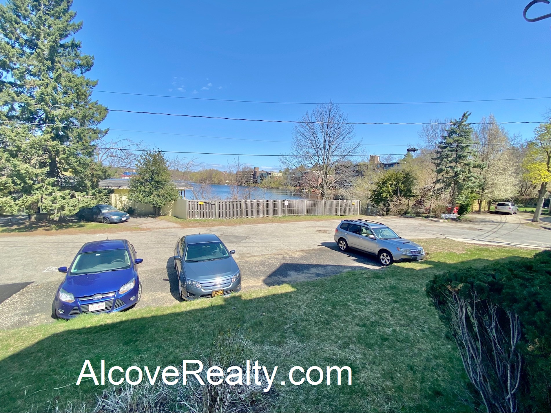 40 Alfred Rd, Arlington