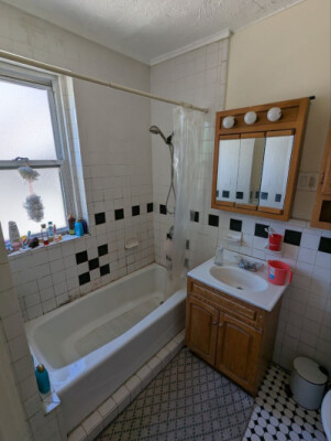 352 Riverway, Mission Hill