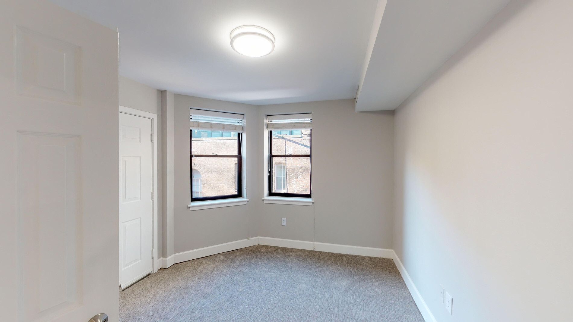 7 Harcourt, Back Bay