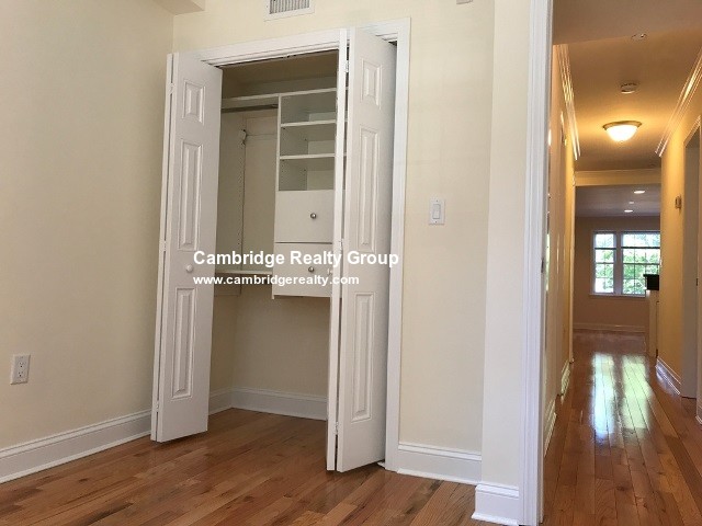 55 Langdon St, Neighborhood Nine